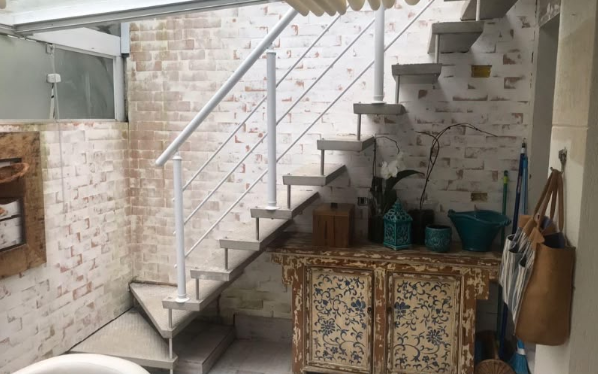 Qual a Melhor Escada para Sobrado?