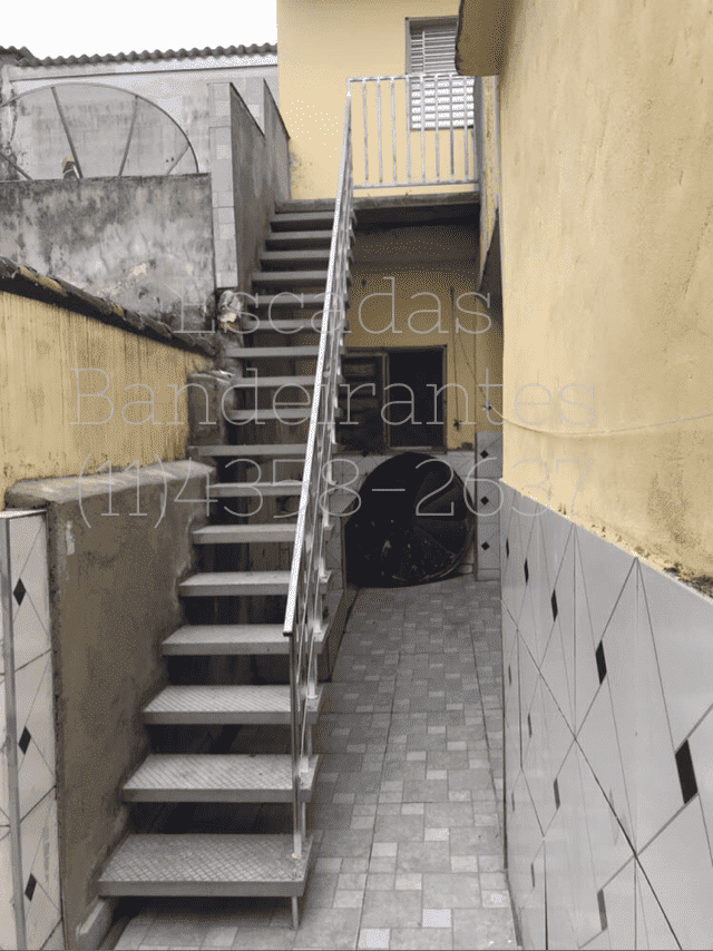 Escadas em formato reta
