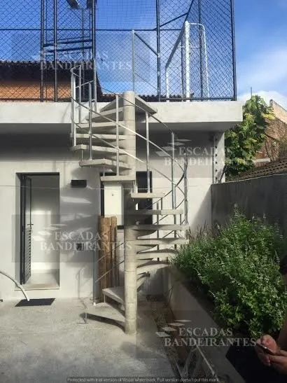 Escada caracol de concreto
