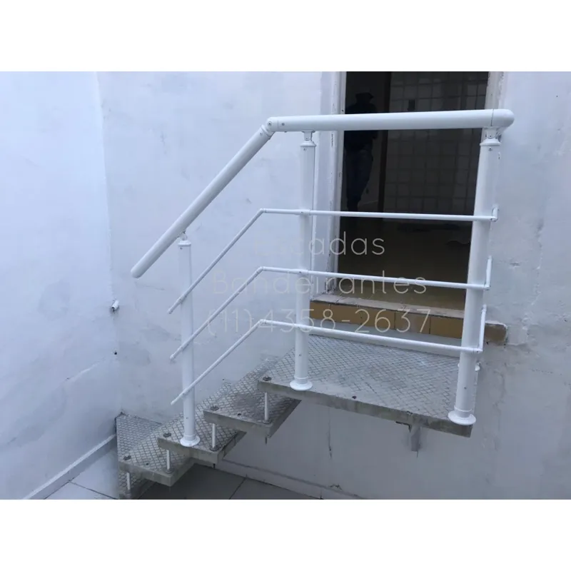 Escada pré moldada com patamar