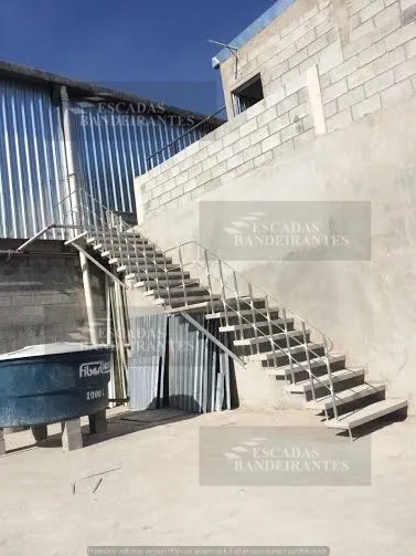 Escada pré moldada reta